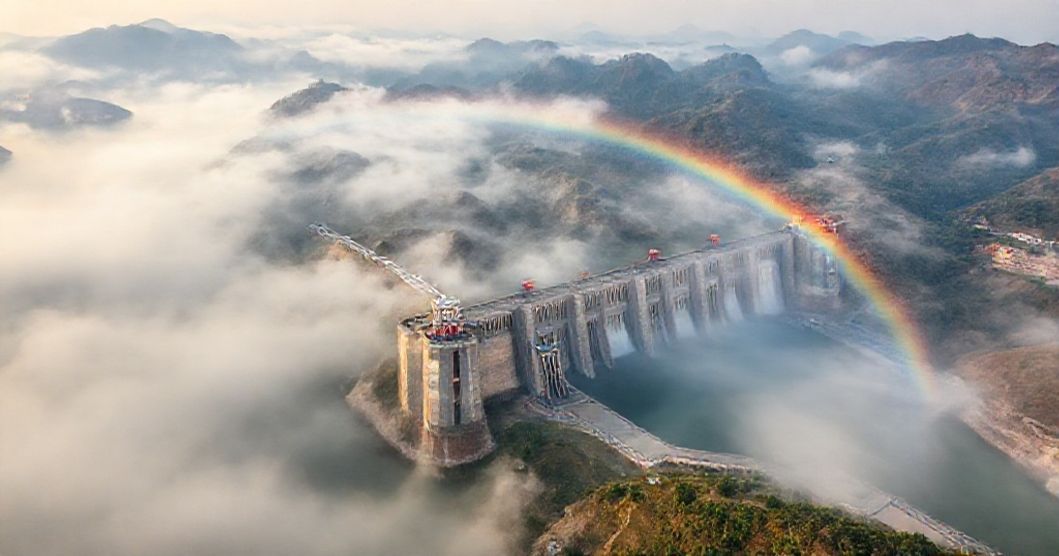 中国の水力発電所が運転開始