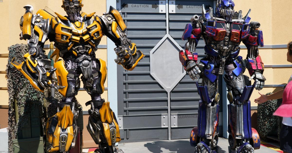 中国の春節番組に人形ロボットが登場