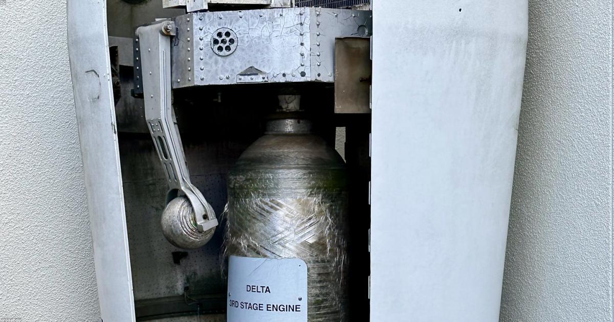 ホテルのベッドに4つの枕が並ぶ理由