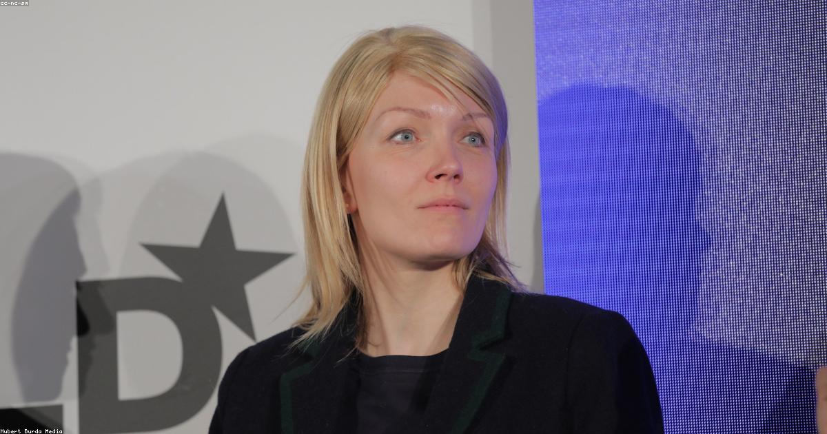 中国のスマートフォン市場に全面的な値上げが予想される