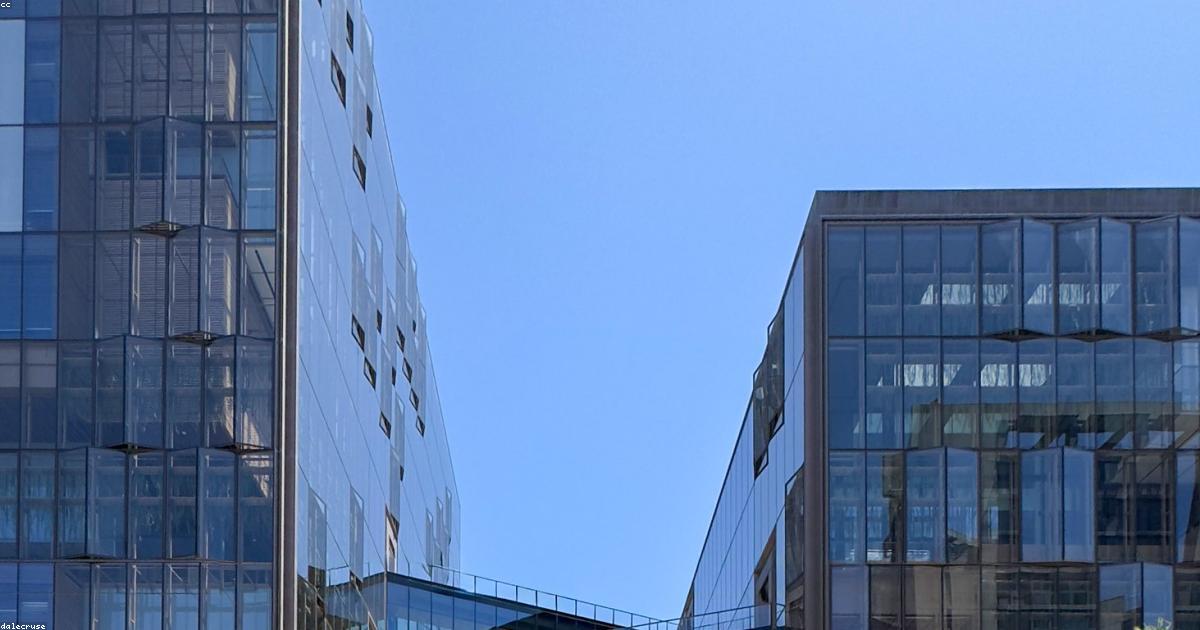 中国のオフィスビルがホテルに変貌