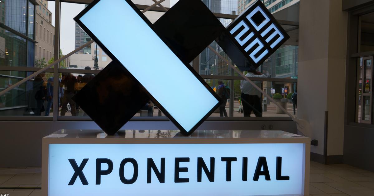 ドルが1年半ぶり高値に