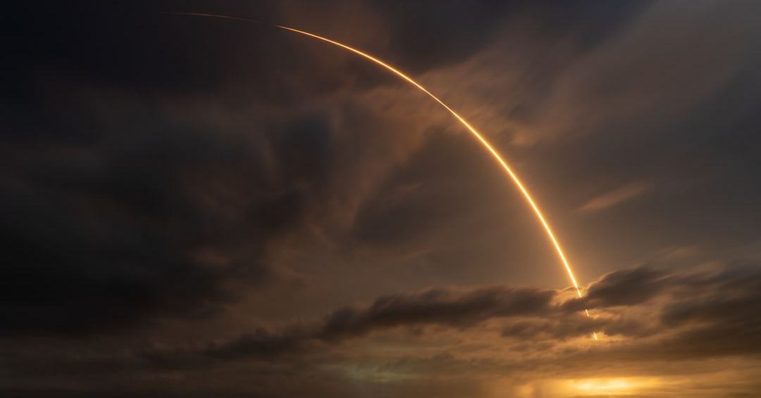 スペースX上場はなぜ急がれたか、5段階解禁が握る数理の全貌